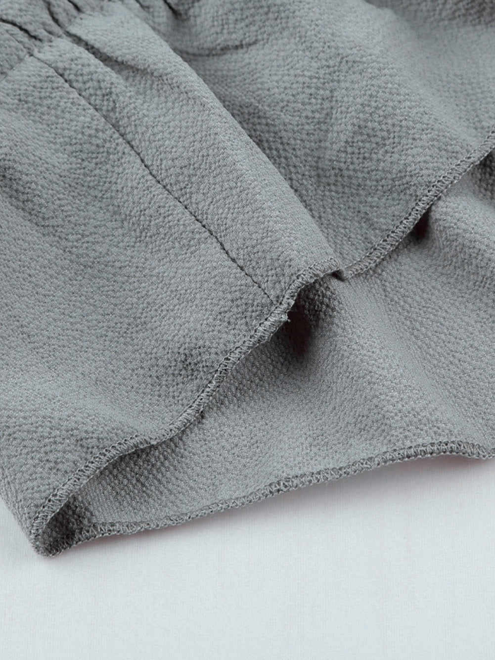 Stylish Pleated V-Neck Dress with Belt and Short Sleeves