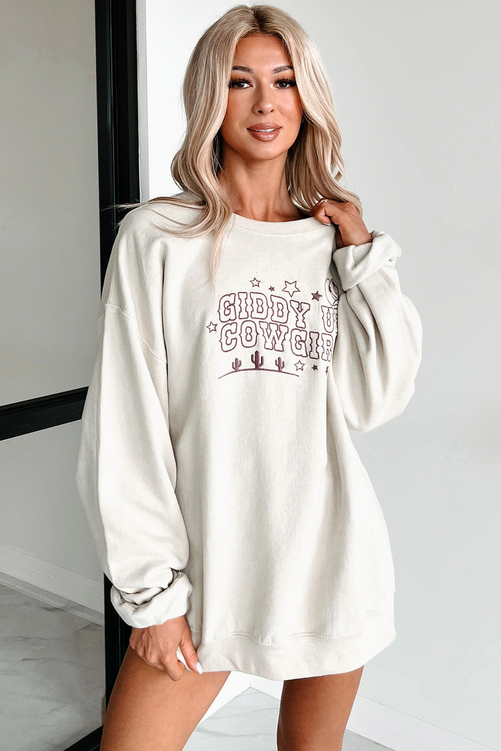 White GIDDY UP COWGIRL Embroidered Graphic Oversize Sweatshirt