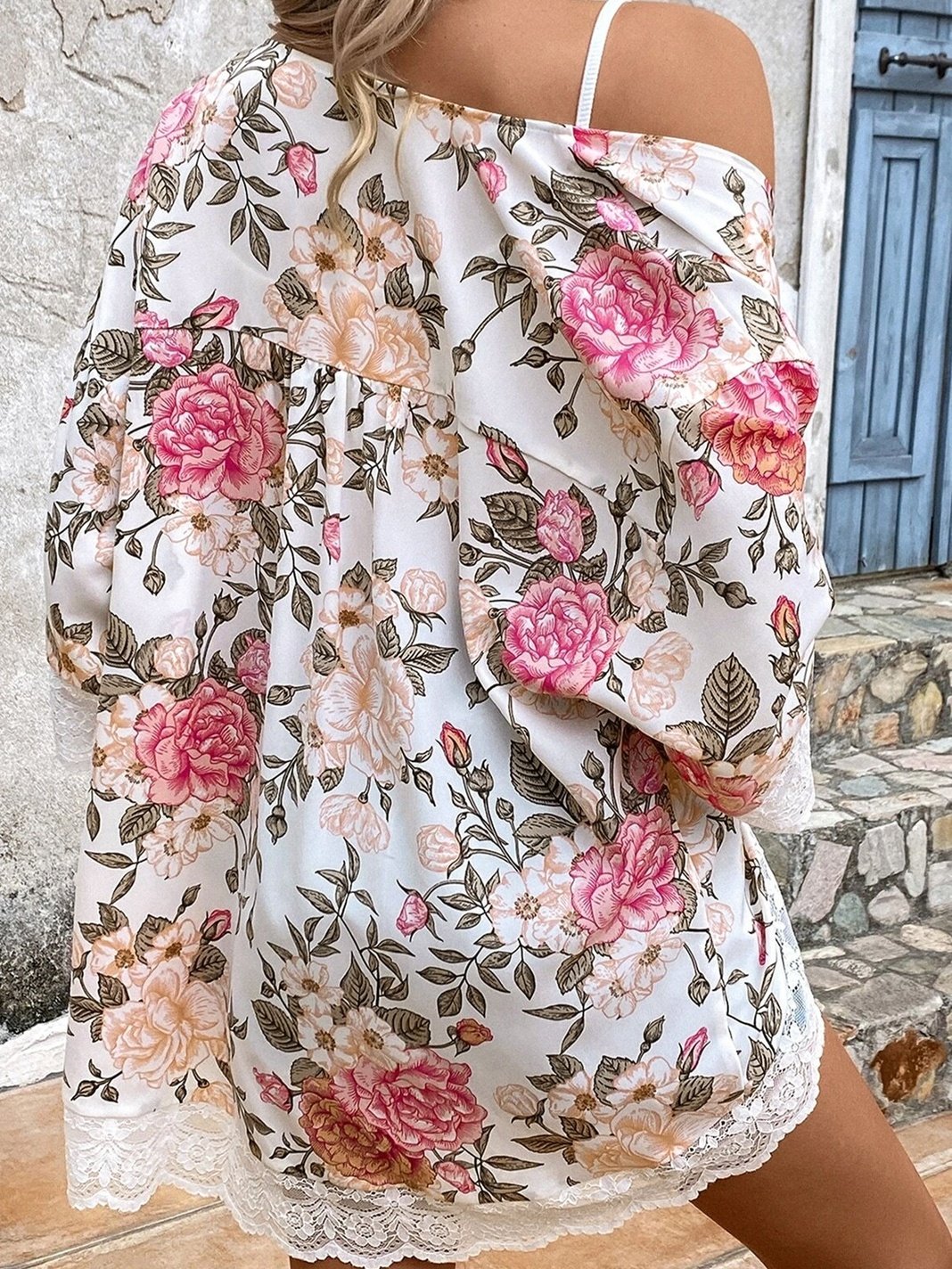 Elegant White Floral Lace Kimono with Open Front