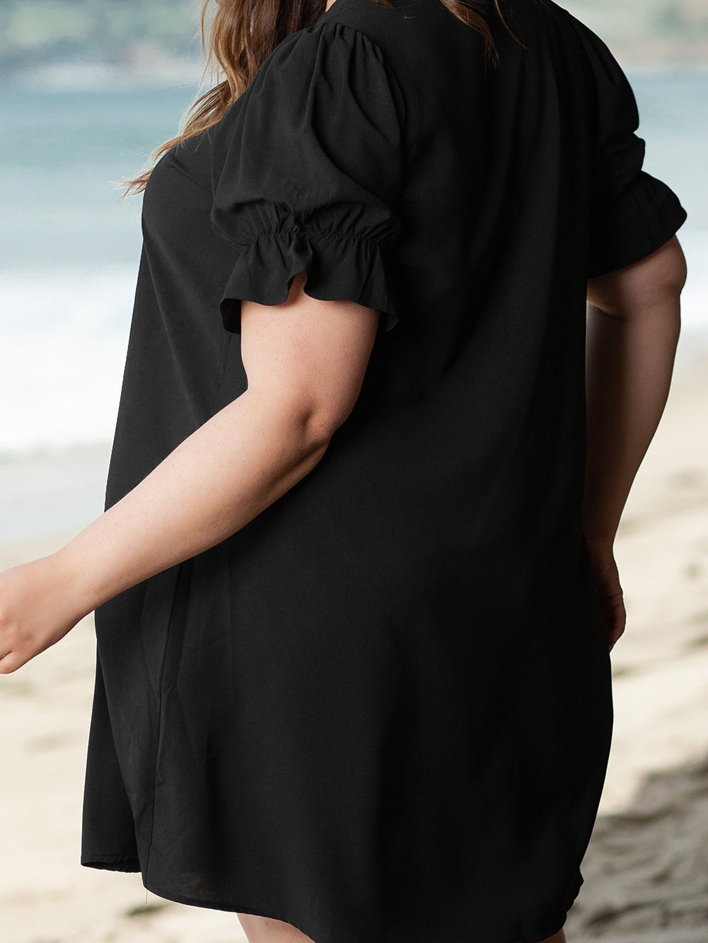 Black Solid Ruffled Puff Sleeve V Neck Plus Size Mini Dress