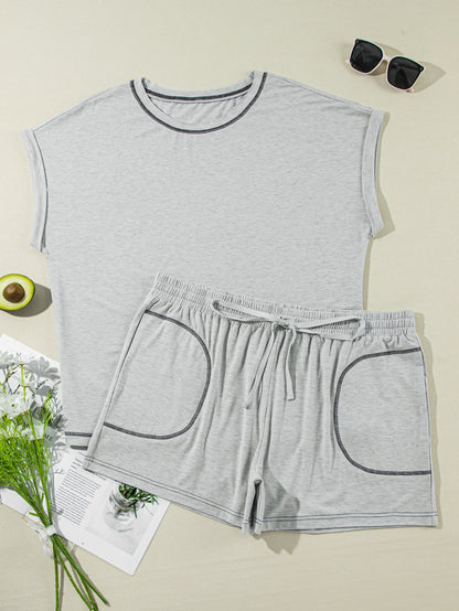 Gray Contrast Stitching Cuffed Sleeve Plus Shorts Set