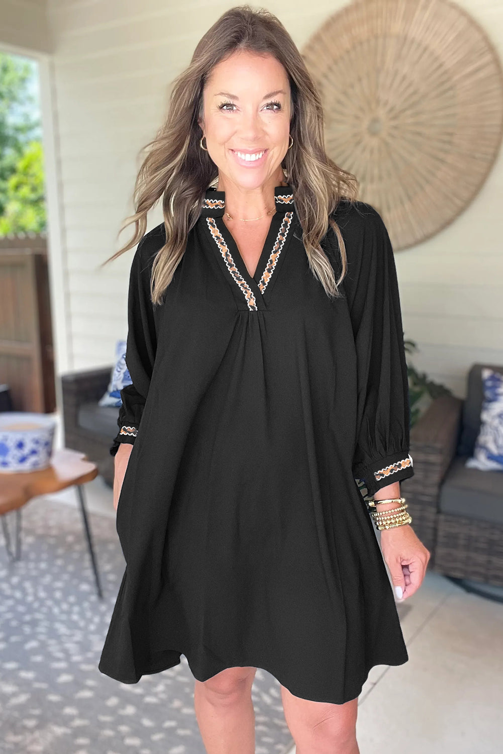 Black Contrast Trim V Neck Bracelet Sleeve Shift Mini Dress