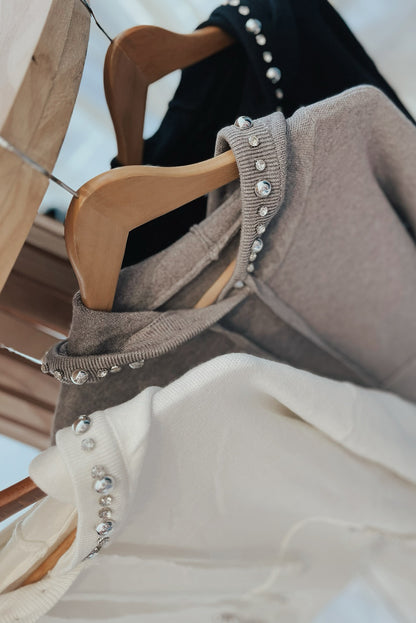 Gray Rivet Rhinestone Decor Hooded Sweater with Kangaroo Pocket