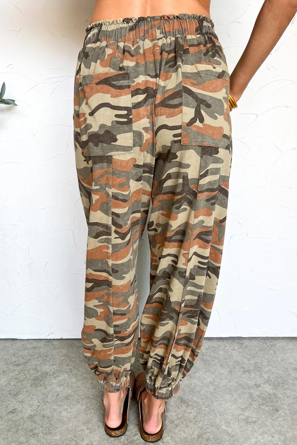 Green Camouflage Printed Drawstring Elastic Waist Balloon Pants