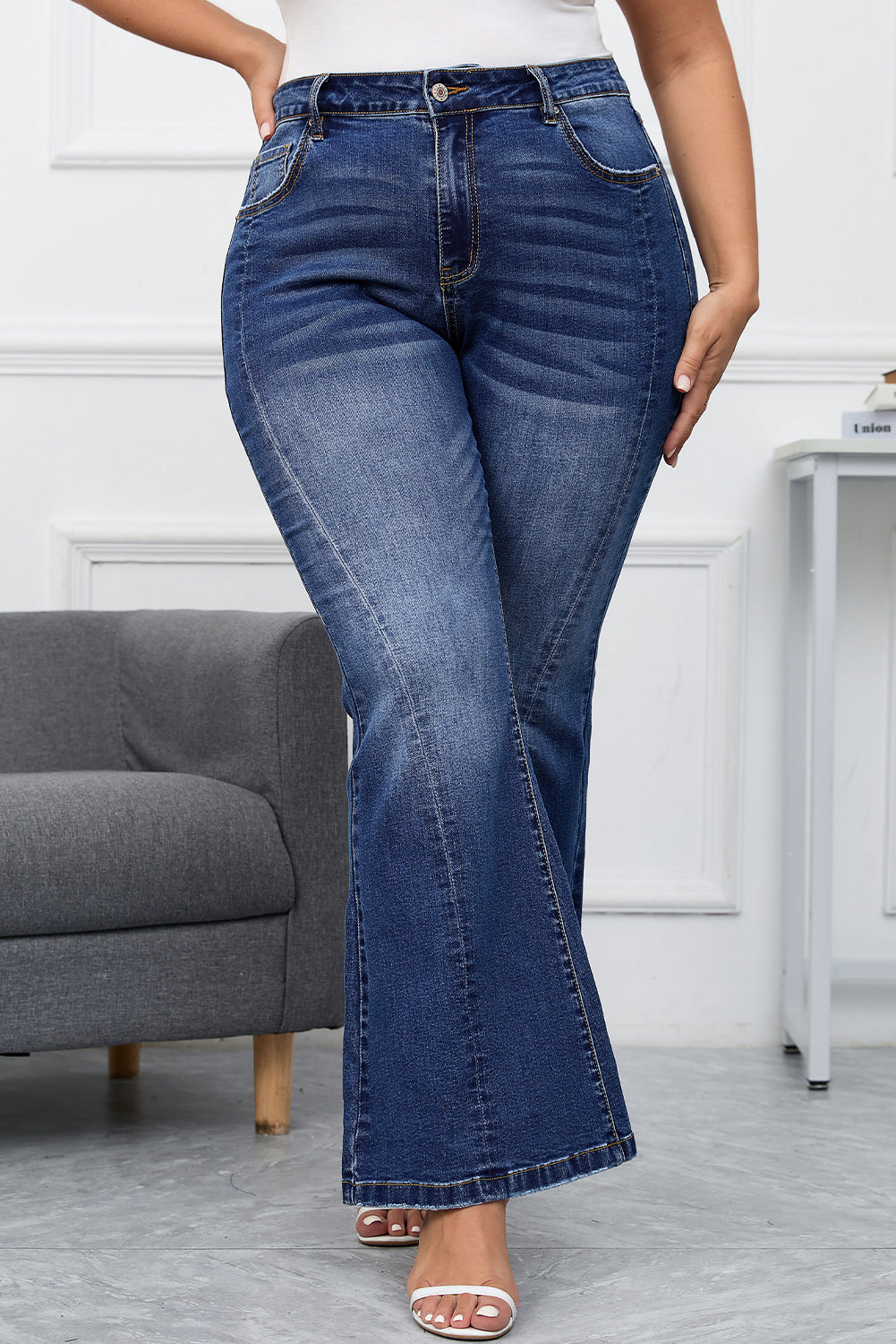 Vintage Washed Blue Flared Denim Jeans for Plus Size Women