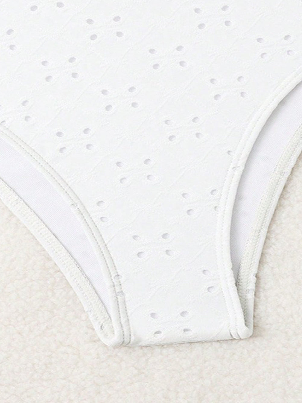 Elegant White Eyelet Two-Piece Tankini with Fit and Flare Silhouette