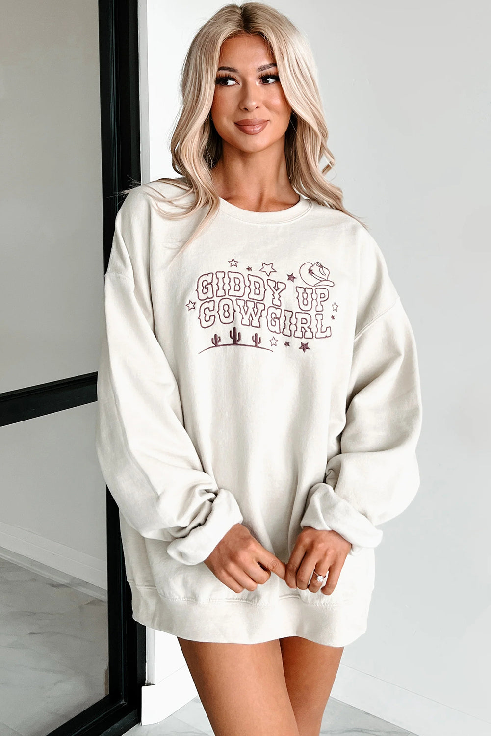 White GIDDY UP COWGIRL Embroidered Graphic Oversize Sweatshirt