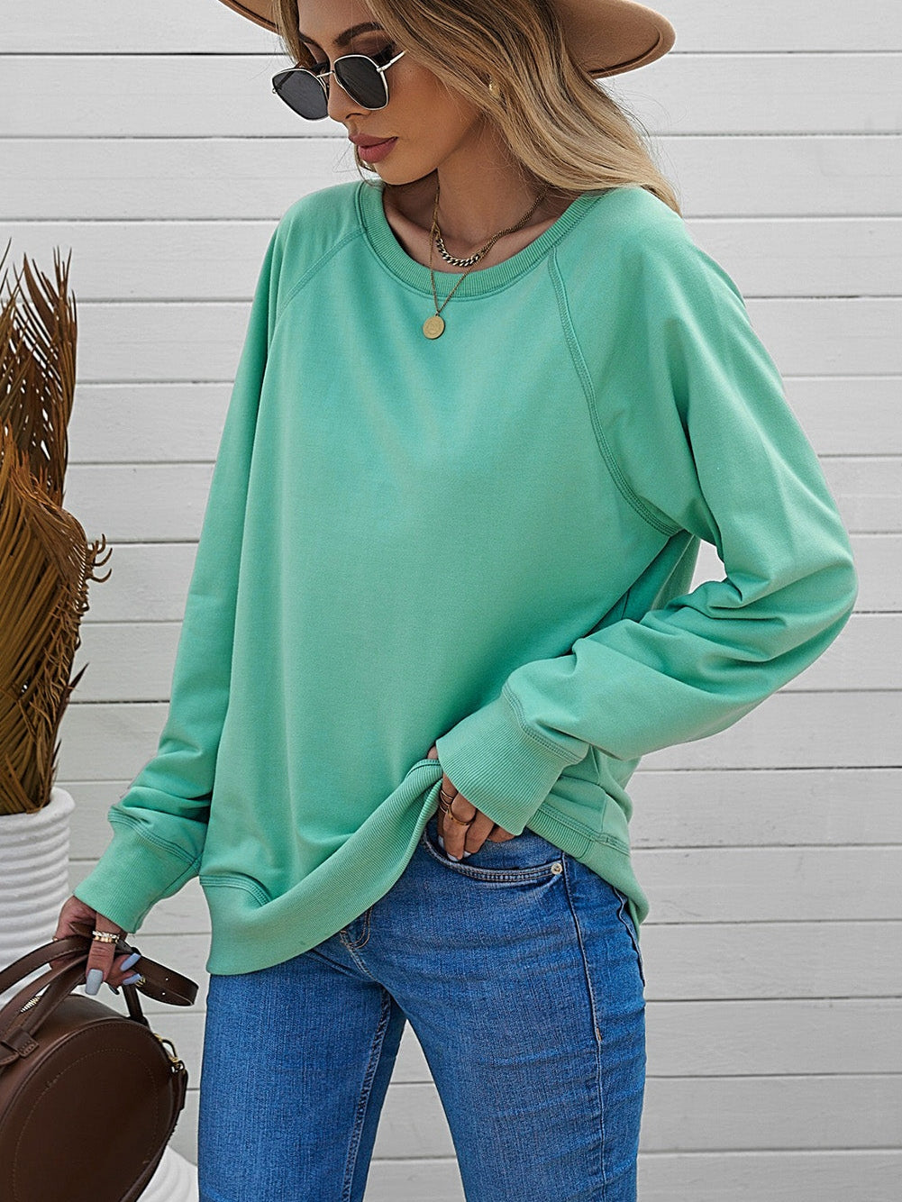 Green Crew Neck Long Sleeve Sweatshirt with Distressed Detail