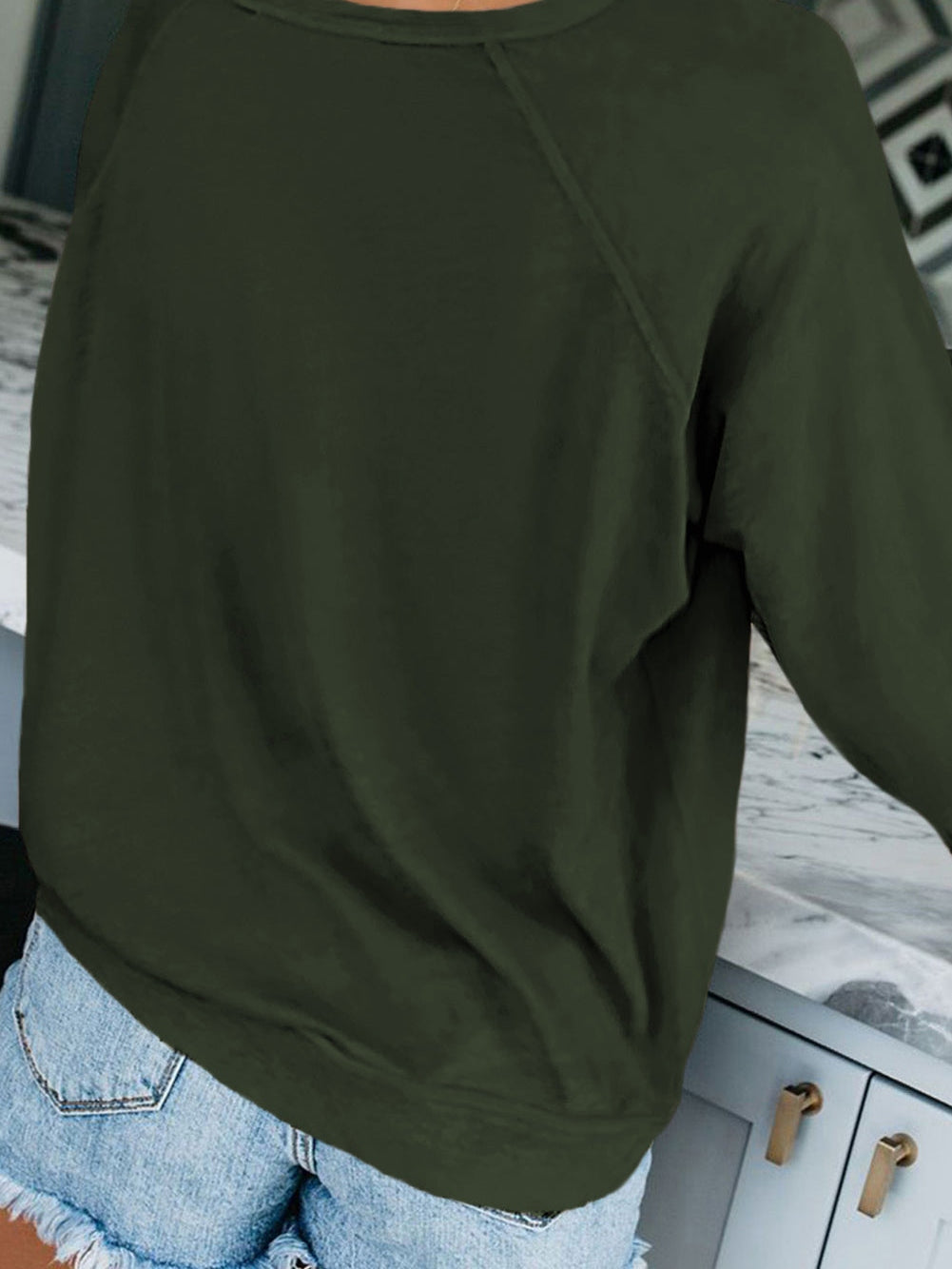 Green Crew Neck Long Sleeve Sweatshirt with Distressed Detail
