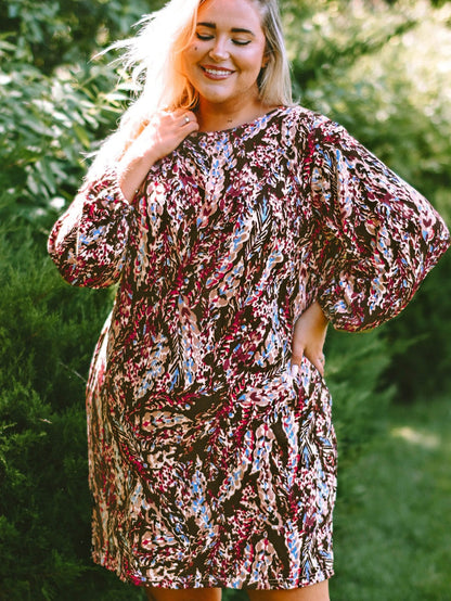 Flamboyant Crimson Curvy Floral Print Mini Dress