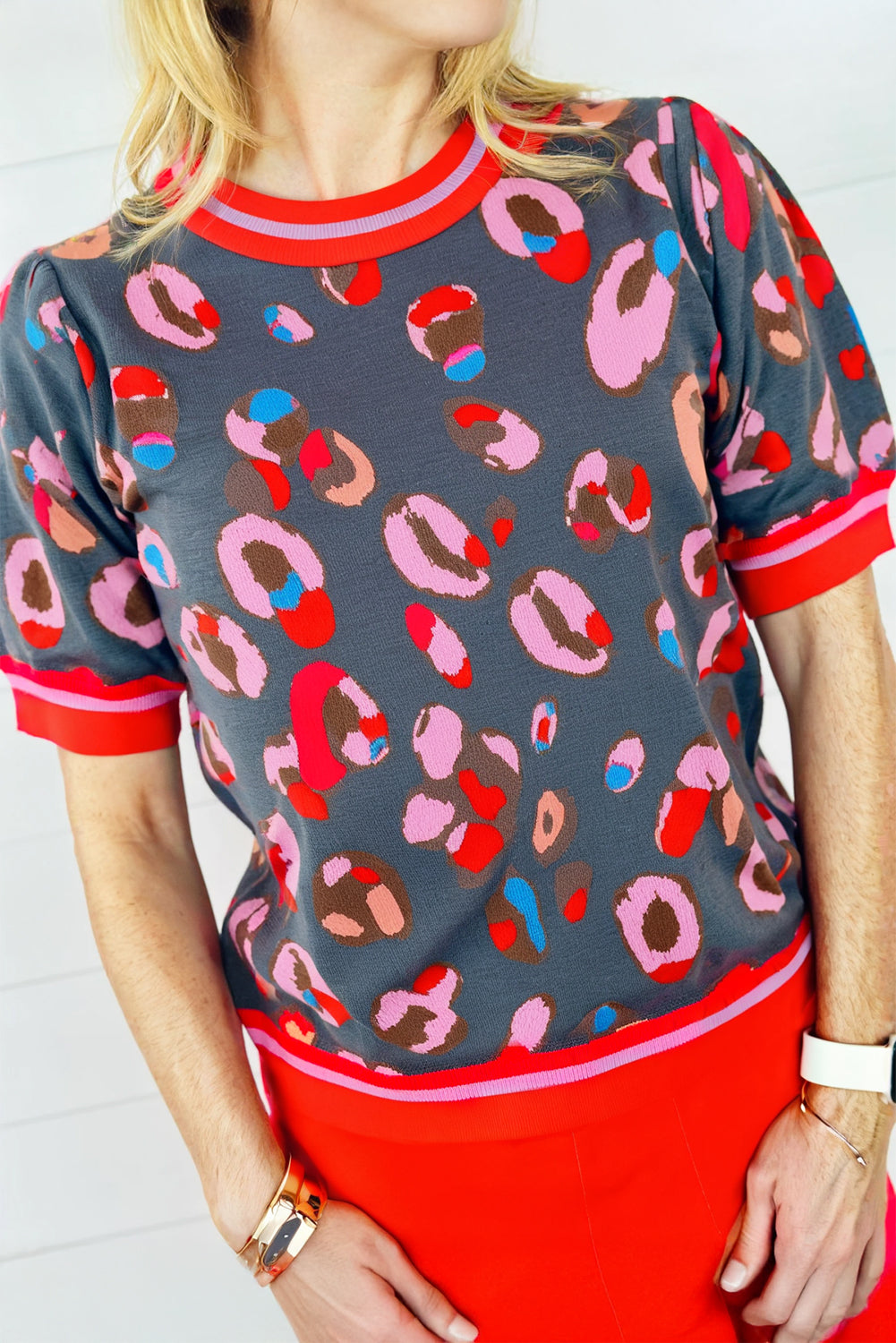 Gray Bold Leopard Print Striped Trim Round Neck Short Sleeve Sweater