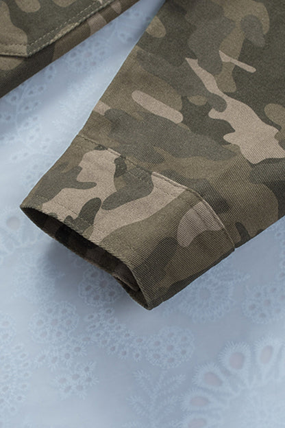 Green Camouflage Print Utility Jacket with Button Closure and Multiple Pockets