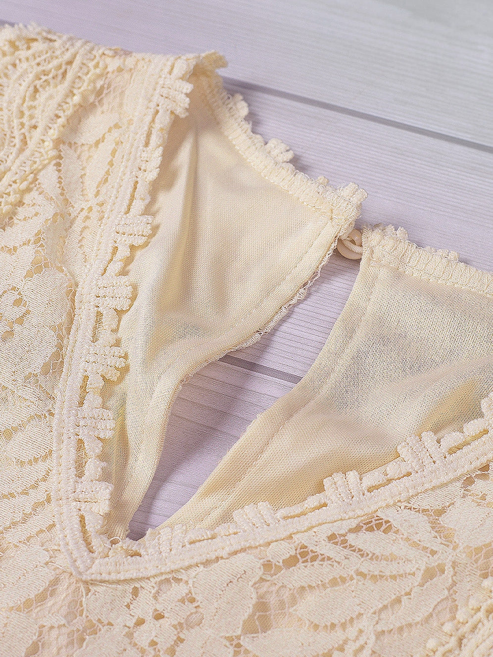 Floral Lace Sleeveless V-Neck Tank Top