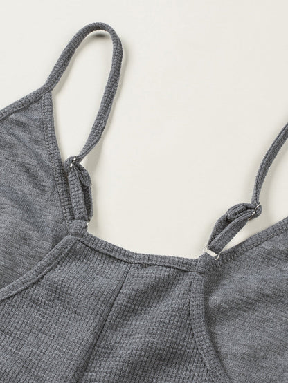 Elevate Your Street Style with Women's Sleeveless V-Neck Jumpsuit