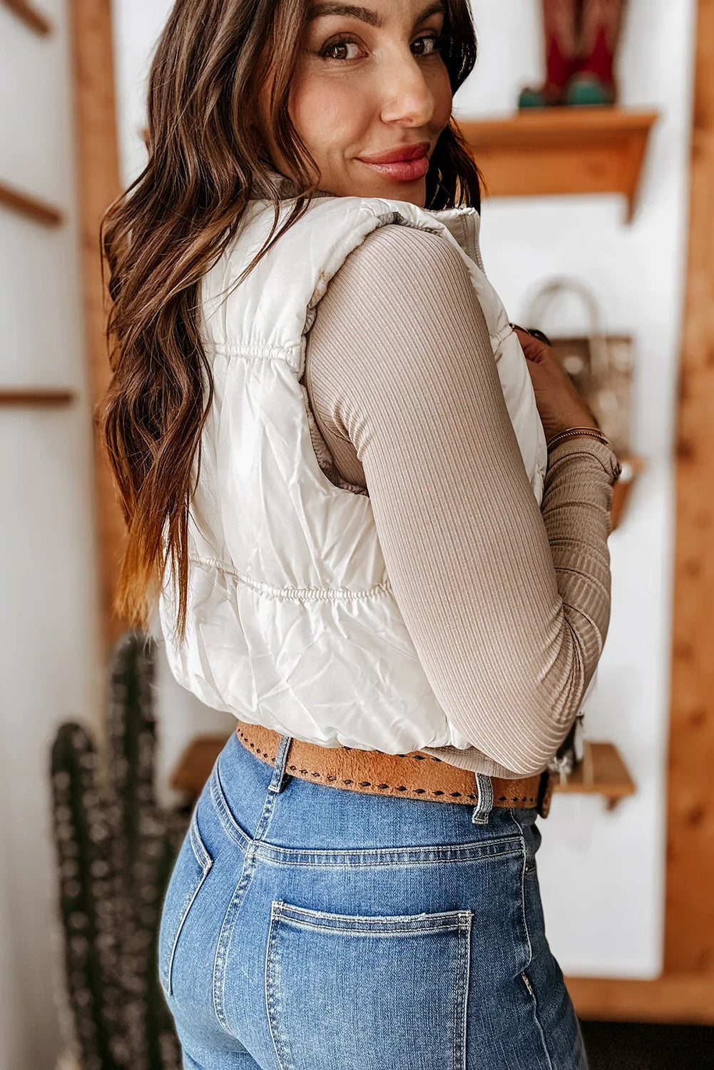 White Inner Plaid Contrasted Zip Up Puffer Vest