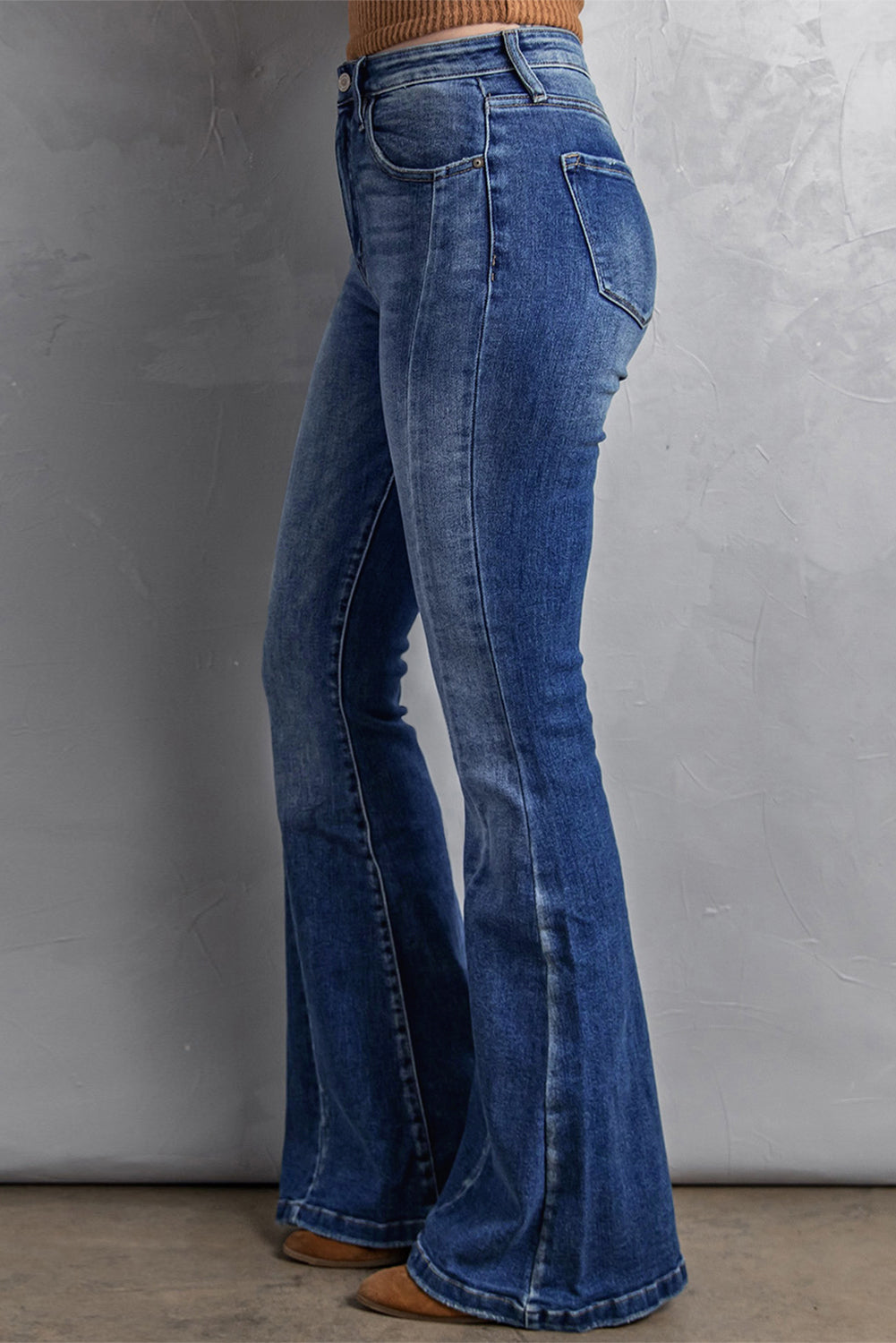 Vintage Washed Blue Flared Denim Jeans for Plus Size Women