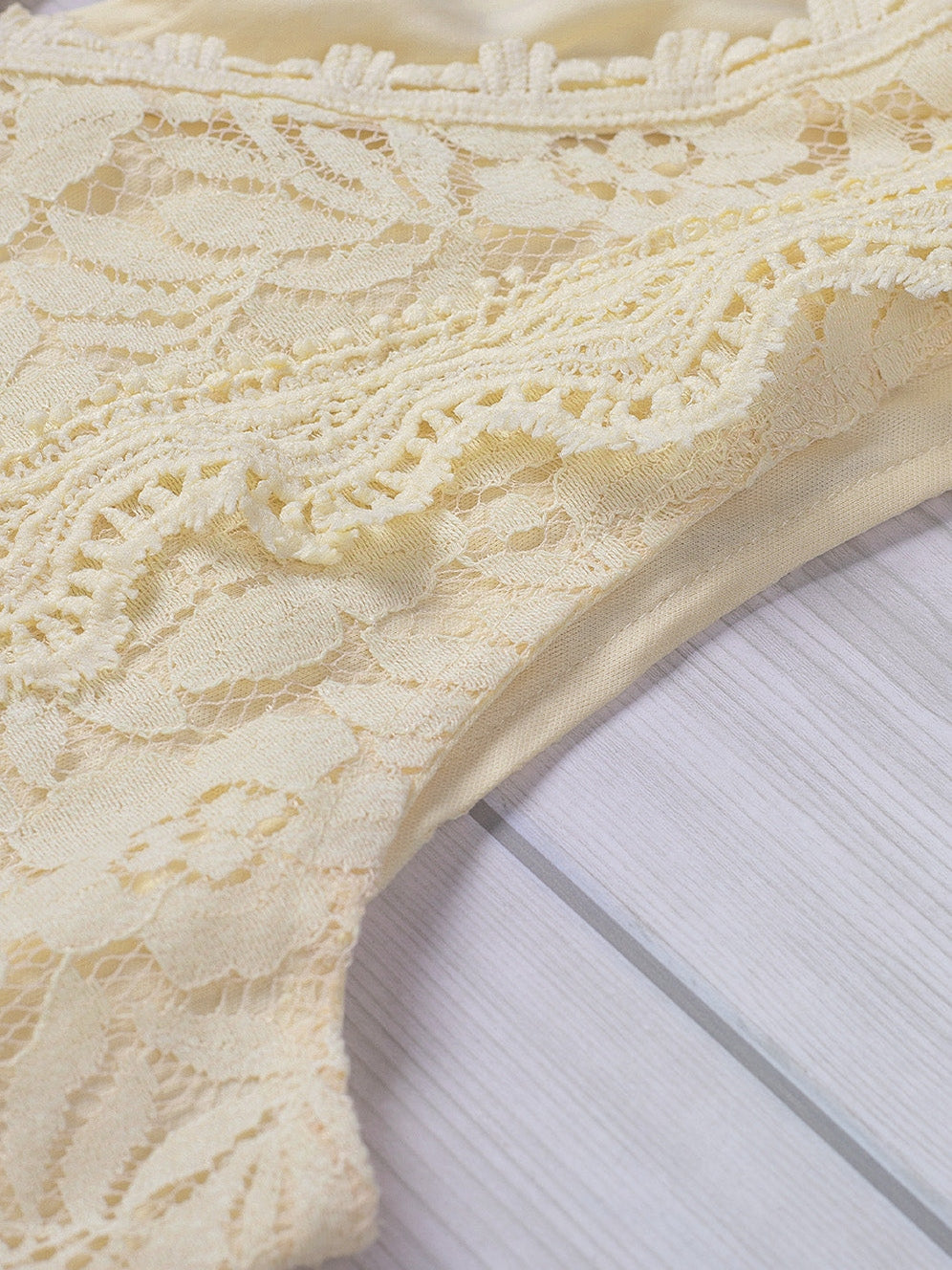 Floral Lace Sleeveless V-Neck Tank Top