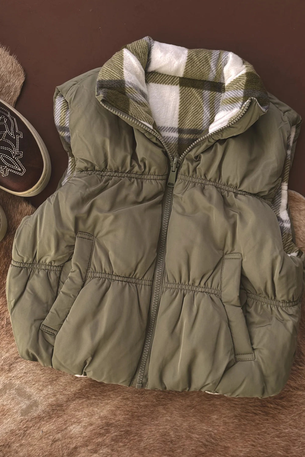 Laurel Green Inner Plaid Contrasted Zip Up Puffer Vest