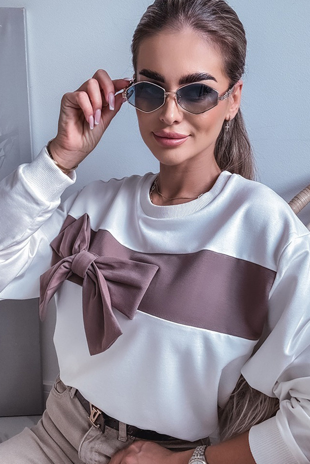 White Color Block Ribbon Bow Patchwork Crew Neck Sweatshirt