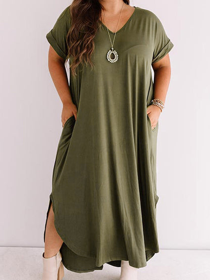 Emerald V-Neck Maxi Dress with Rolled Cuffs for Curvy Women