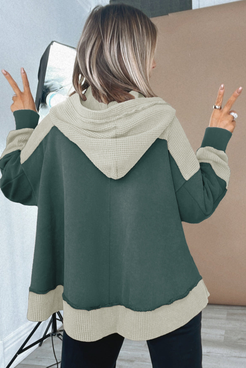 Blackish Green Waffle Contrast Patchwork Plus Size Pocketed Hoodie