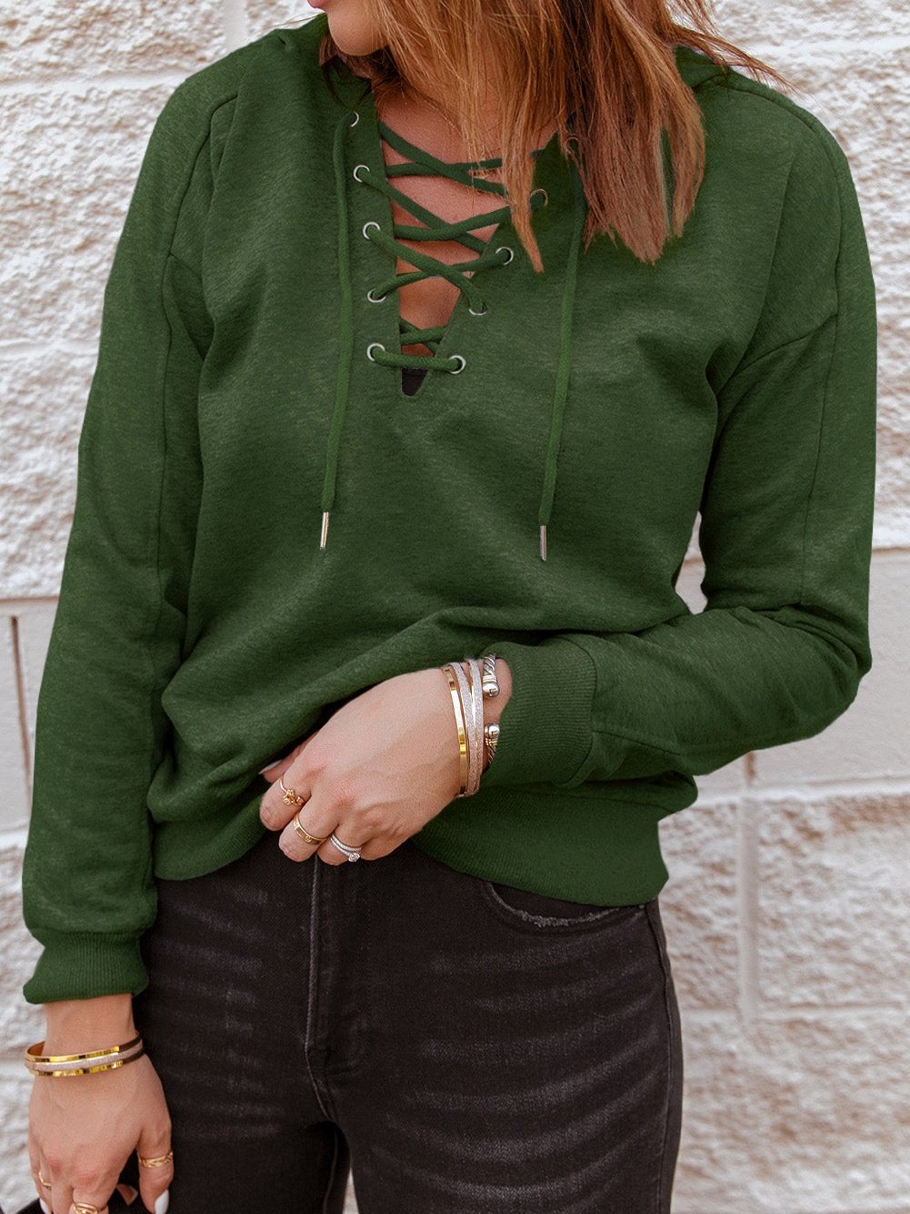 Elegant Green Lace-Up Hoodie for a Stylish Look