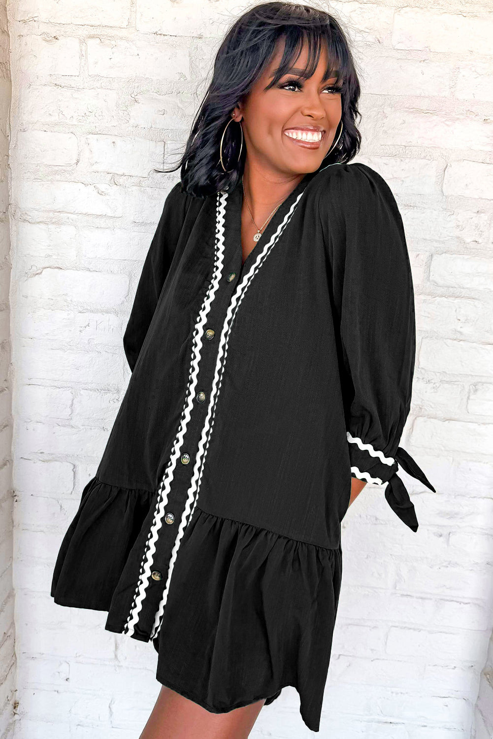 Black Contrast Ricrac Trim Button V Neck Knotted Bracelet Sleeve Shift Dress