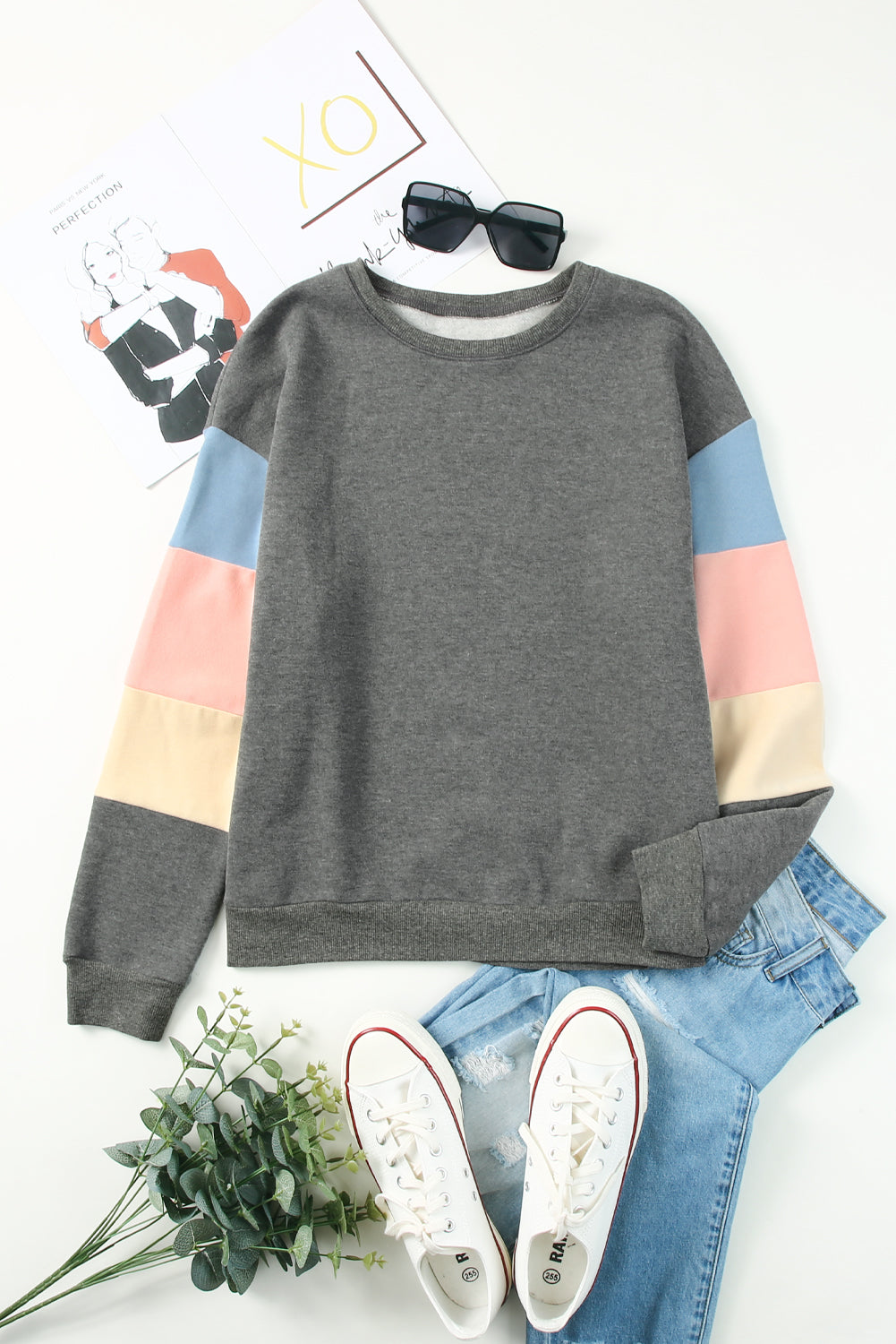Gray Colorblock Pullover Sweater with Long Sleeves