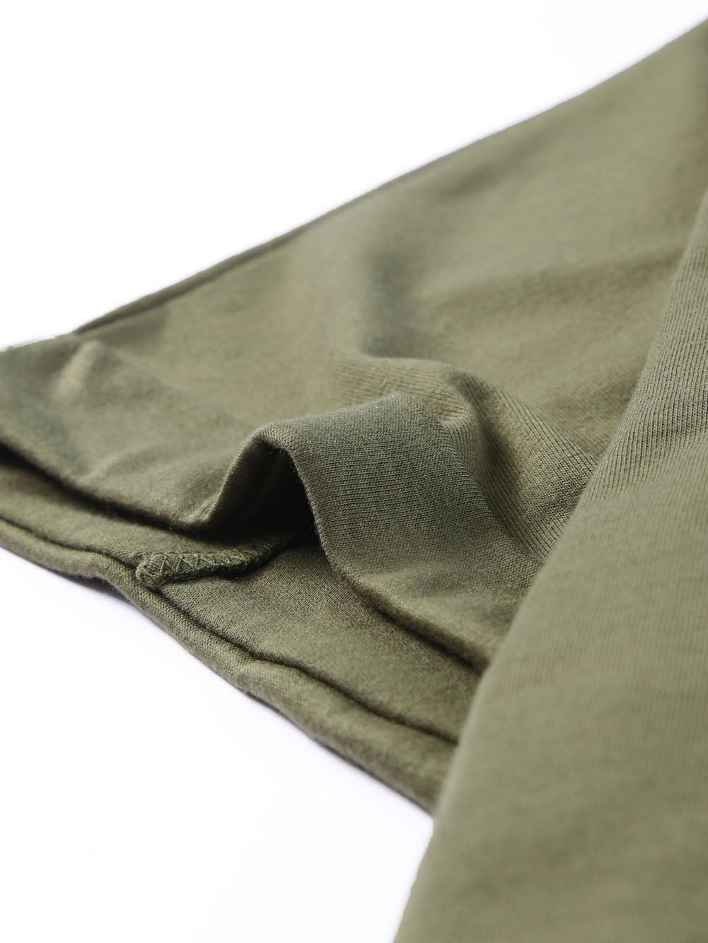 Emerald V-Neck Maxi Dress with Rolled Cuffs for Curvy Women