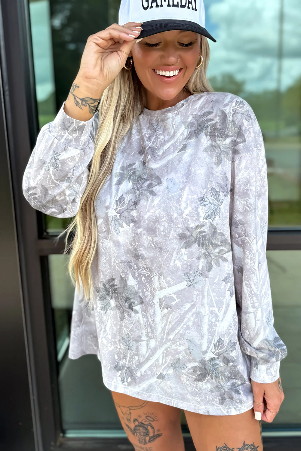 Gray Leafy Abstract Print Round Neck Long Sleeve Tunic Top