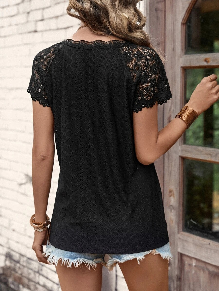 T-Shirts - V-Neck Stitching Lace Loose Short-Sleeved T-Shirt - MsDressly