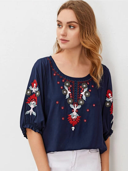 T-Shirts - Round Neck Heavy Industry Embroidery Loose T-Shirt - MsDressly