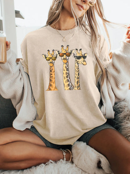 Giraffe Trio Graphic with Sunglasses Detail Print T-shirt Short Sleeve Crew Neck Casual Top For Summer&Spring Women's Clothing
