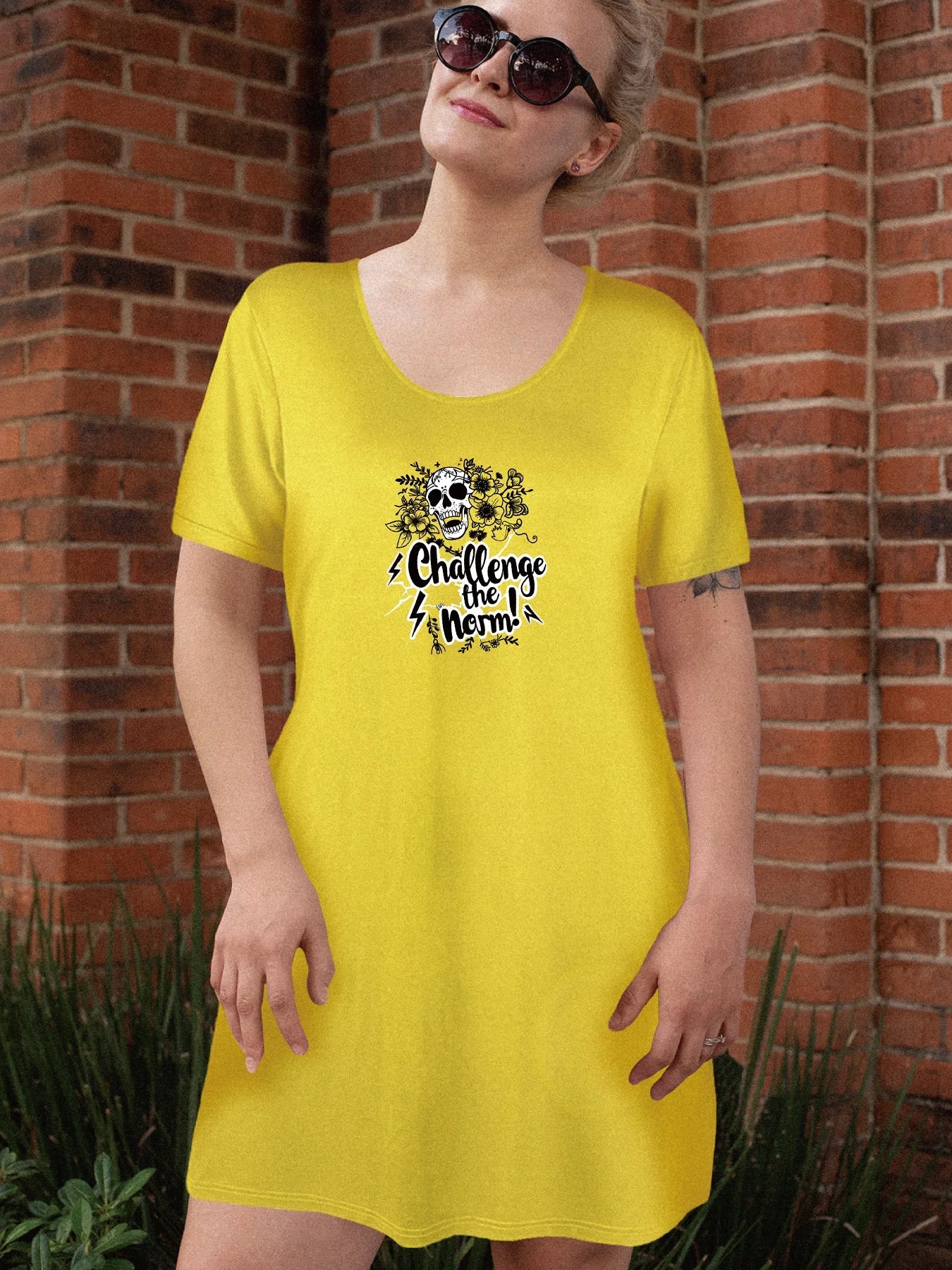 Unique 'Challenge the Norm' Skull Print Dual Pockets Dress Casual Short Sleeve Tee Dress For Spring & Summer Women's Clothing