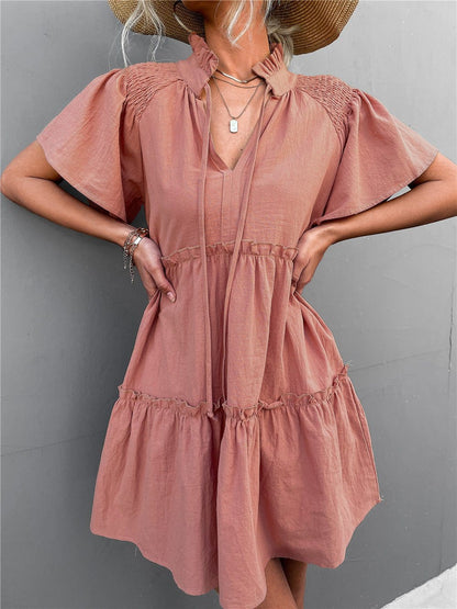 Stylish Pleated V-Neck Dress with Belt and Short Sleeves
