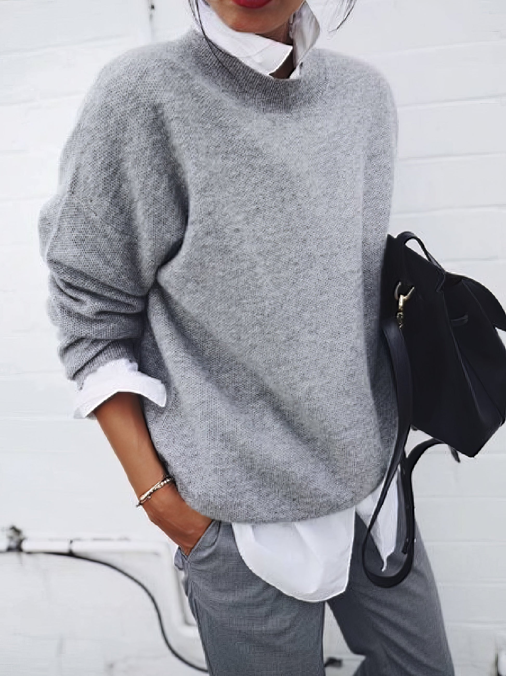 Sweaters - Round Neck Long Sleeve Sweater - MsDressly