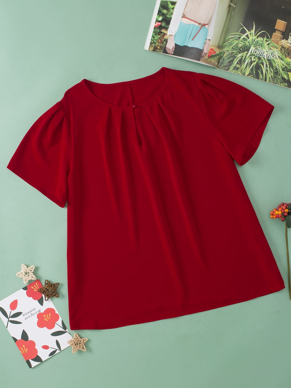Red Dahlia Keyhole Pleated Crew Neck Plus Size T Shirt