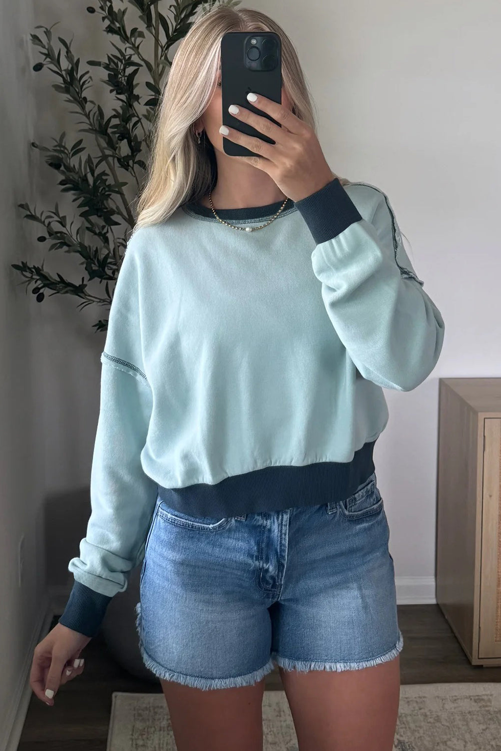 Iceland Blue Raw Seam Color Block Patchwork Drop Shoulder Cropped Sweatshirt