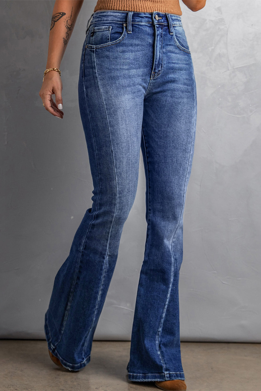 Vintage Washed Blue Flared Denim Jeans for Plus Size Women