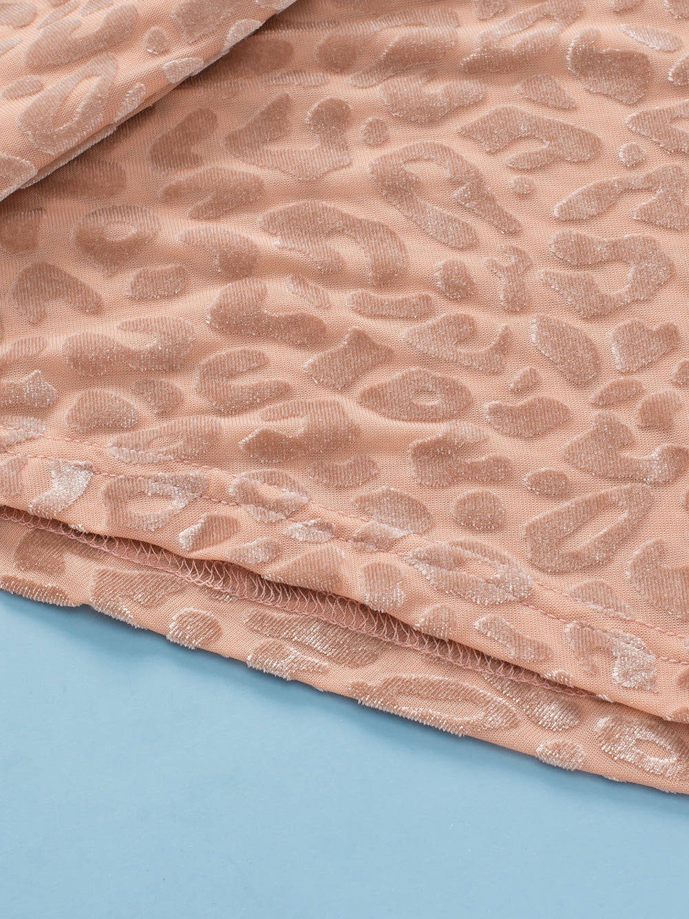 Plus Size Khaki Leopard Print V-Neck T-shirt