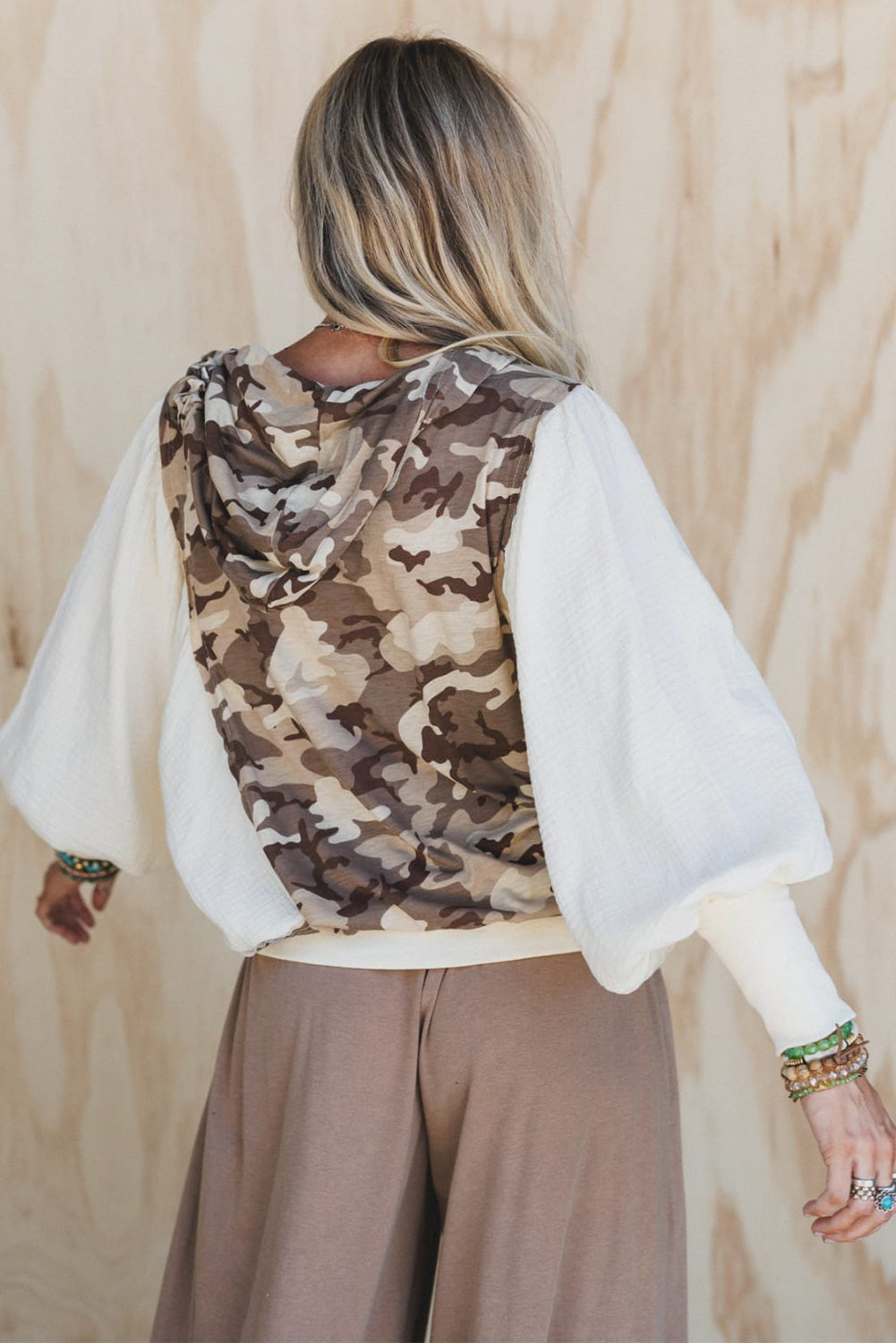 Khaki Camouflage Printed Cotton Gauze Puff Sleeve Patchwork Hooded Top