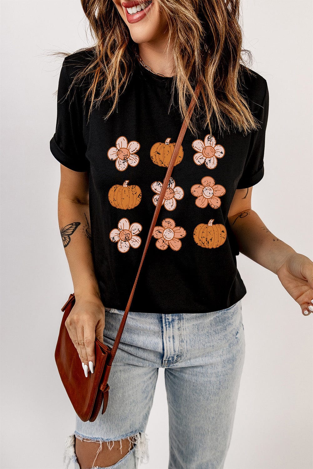 Autumn Vibes Black Pumpkin Floral Short Sleeve Tee