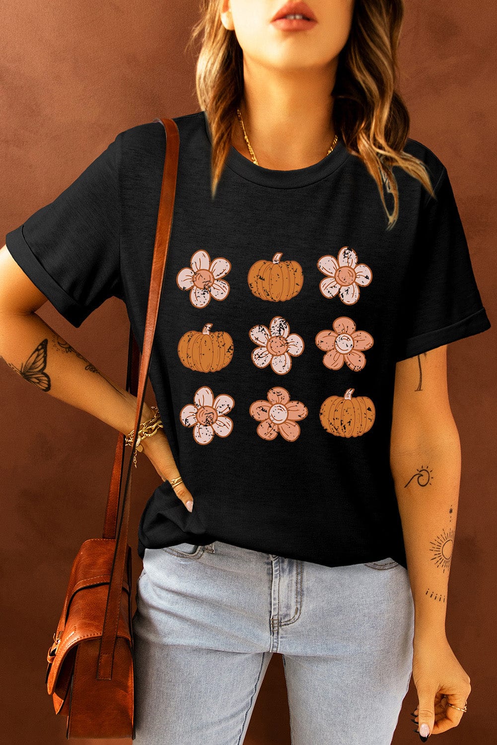 Autumn Vibes Black Pumpkin Floral Short Sleeve Tee