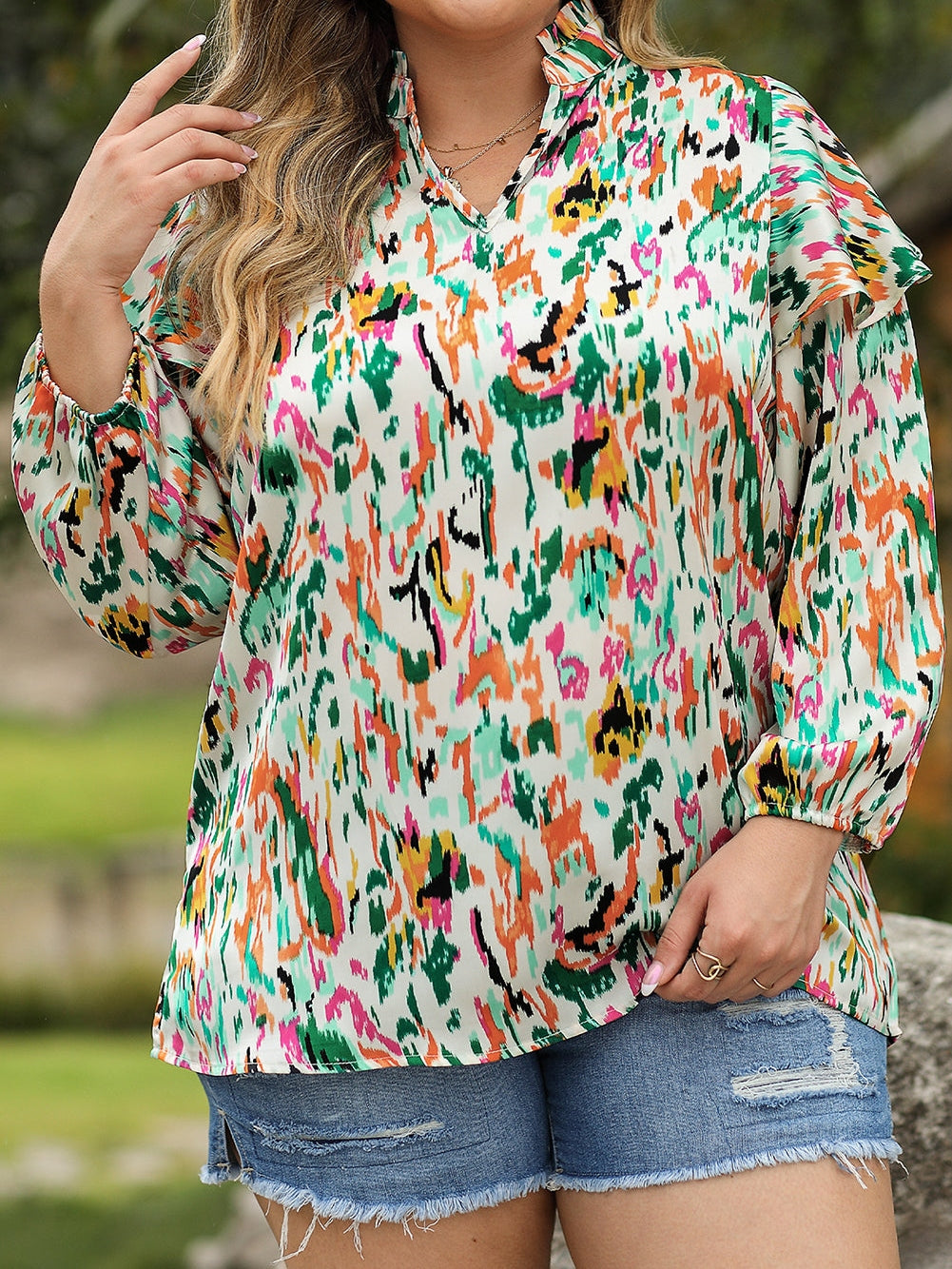 Colorful Abstract Printed Flowy V-Neck Plus Size Top