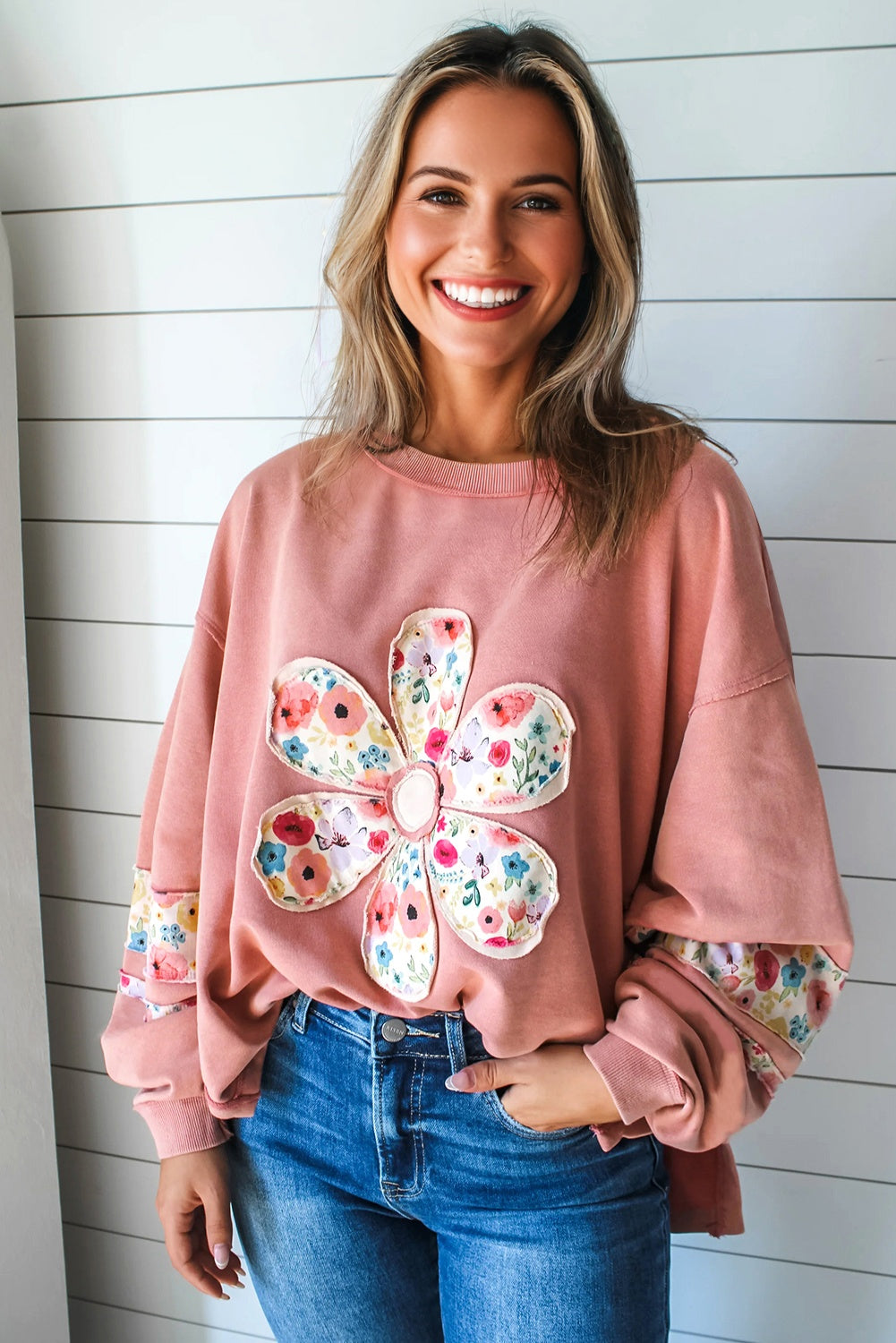 flower patched sweatshirt