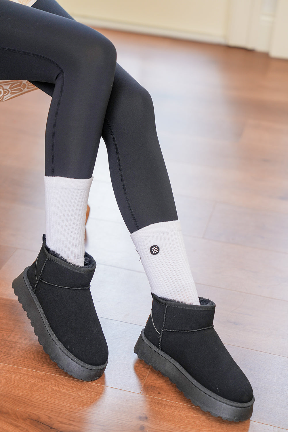 Black Faux Fur Lined Suede Ankle Snow Boots