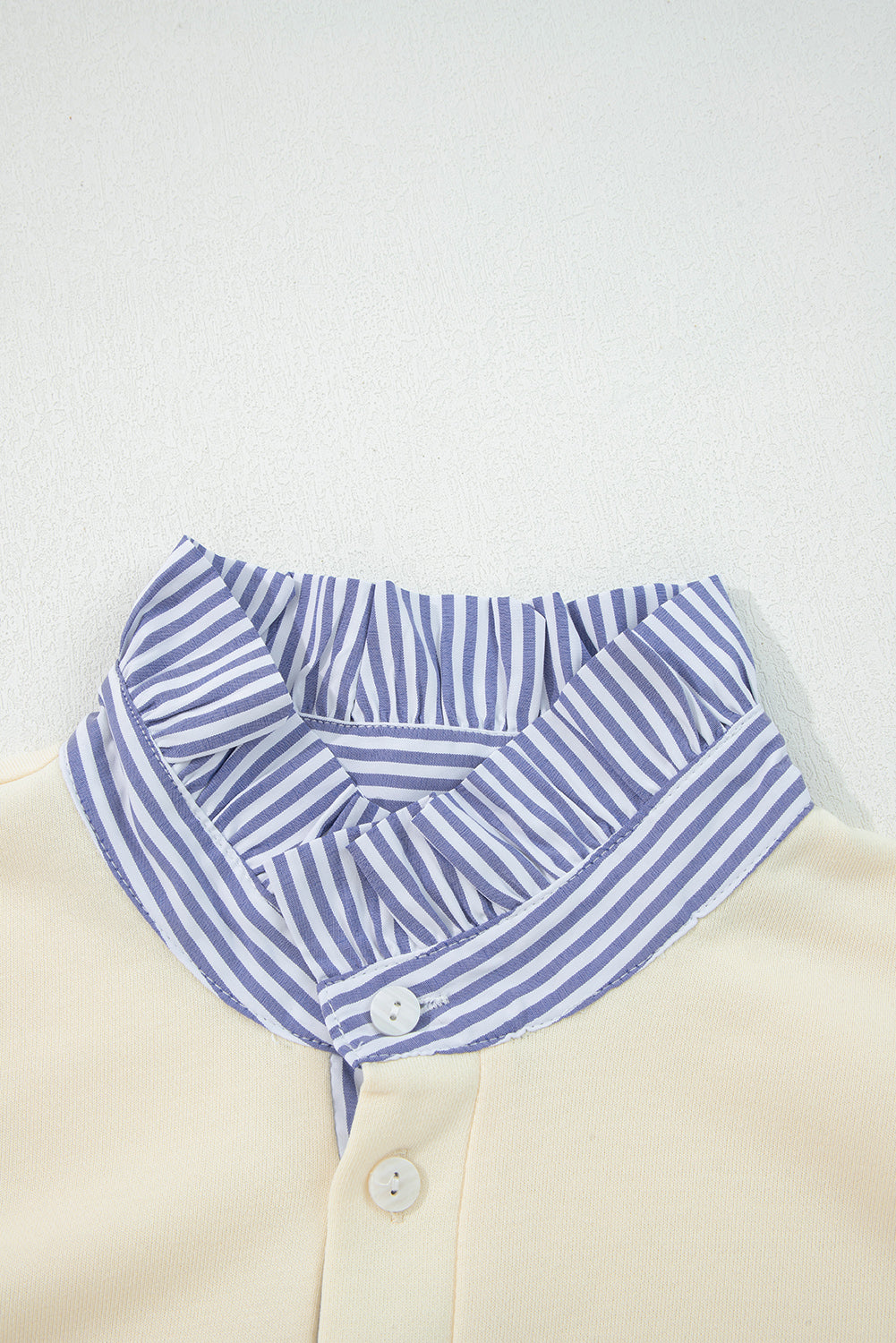 striped collar sweatshirt