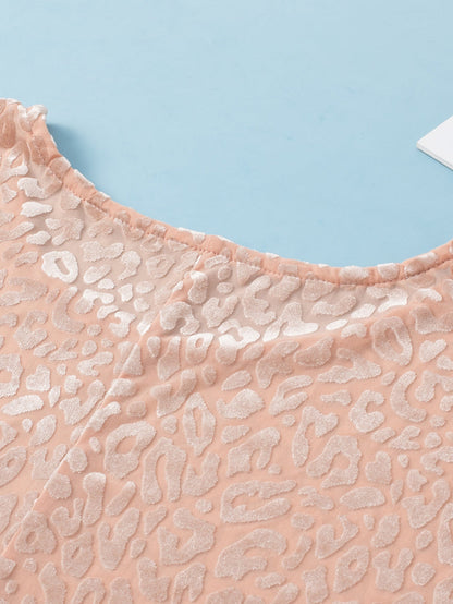 Plus Size Khaki Leopard Print V-Neck T-shirt