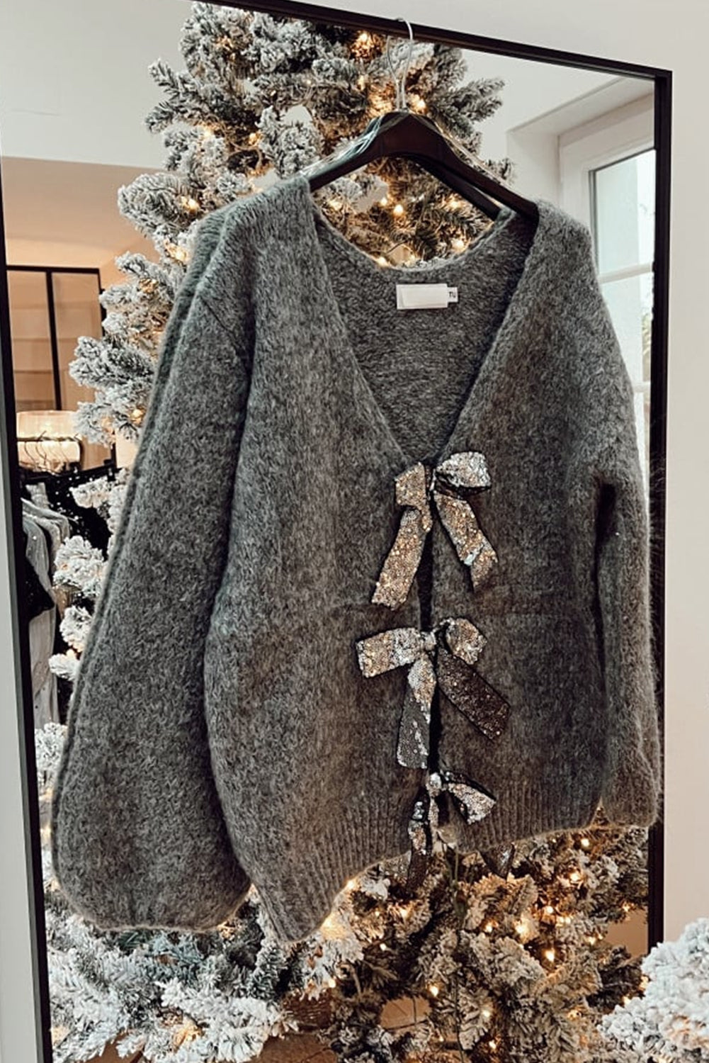 Medium Grey Sequined Bow Knot Decor Plush Knit Drop Shoulder Sweater