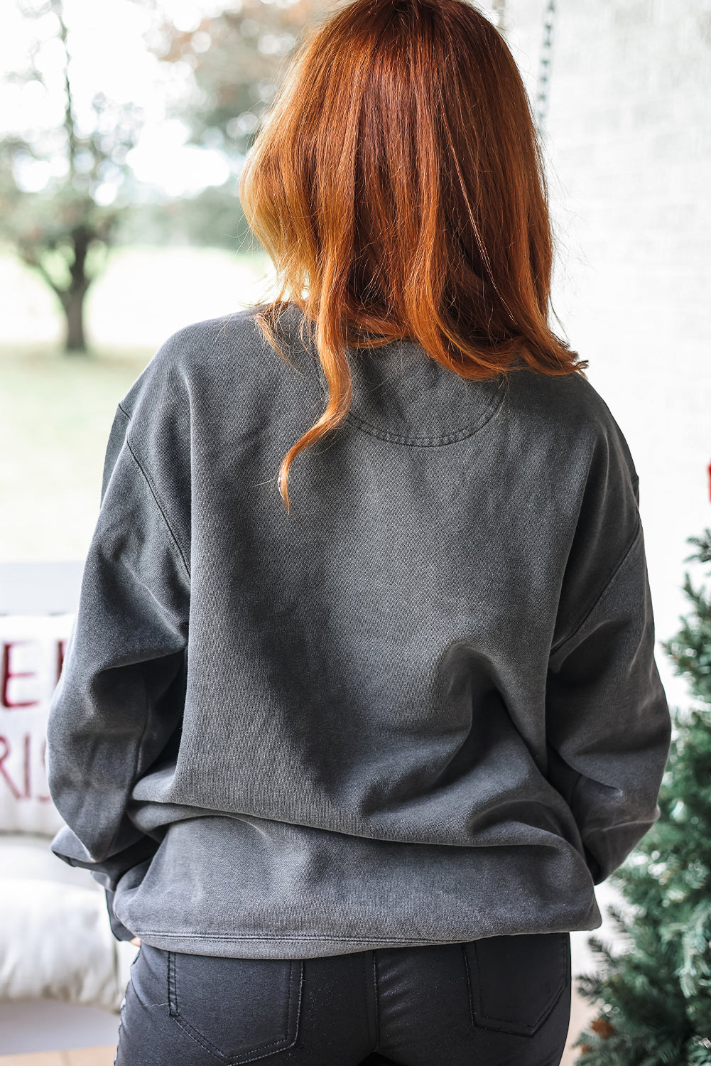 Medium Grey Pearl Bow Embellished Christmas Wreath Baggy Sweashirt